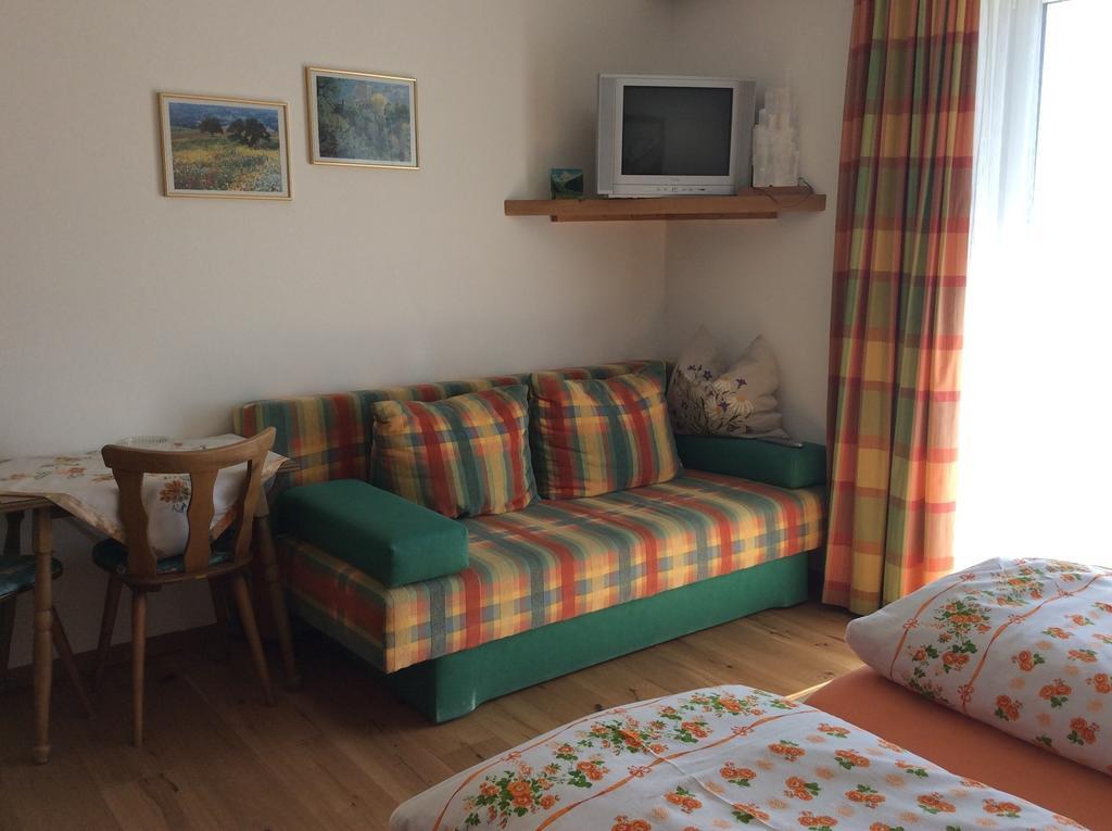 Ferienwohnung Zwoelferblick Брамберг-ам-Вільдкогель Номер фото